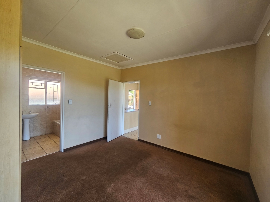 To Let 1 Bedroom Property for Rent in Oudorp North West